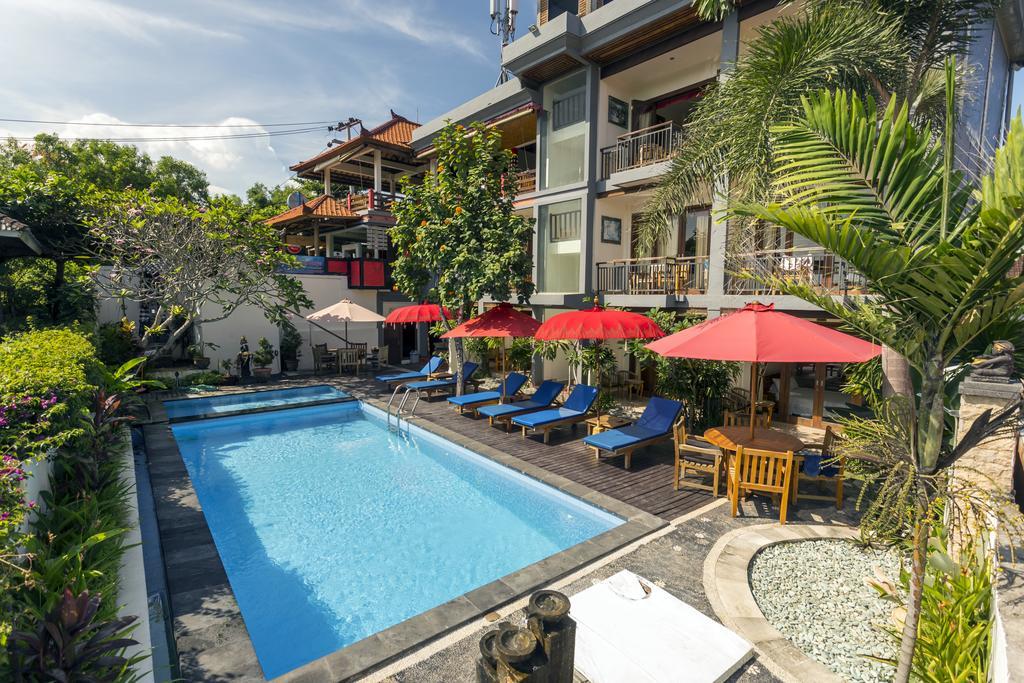Waroeng Surya Home Stay 울루와뚜 외부 사진